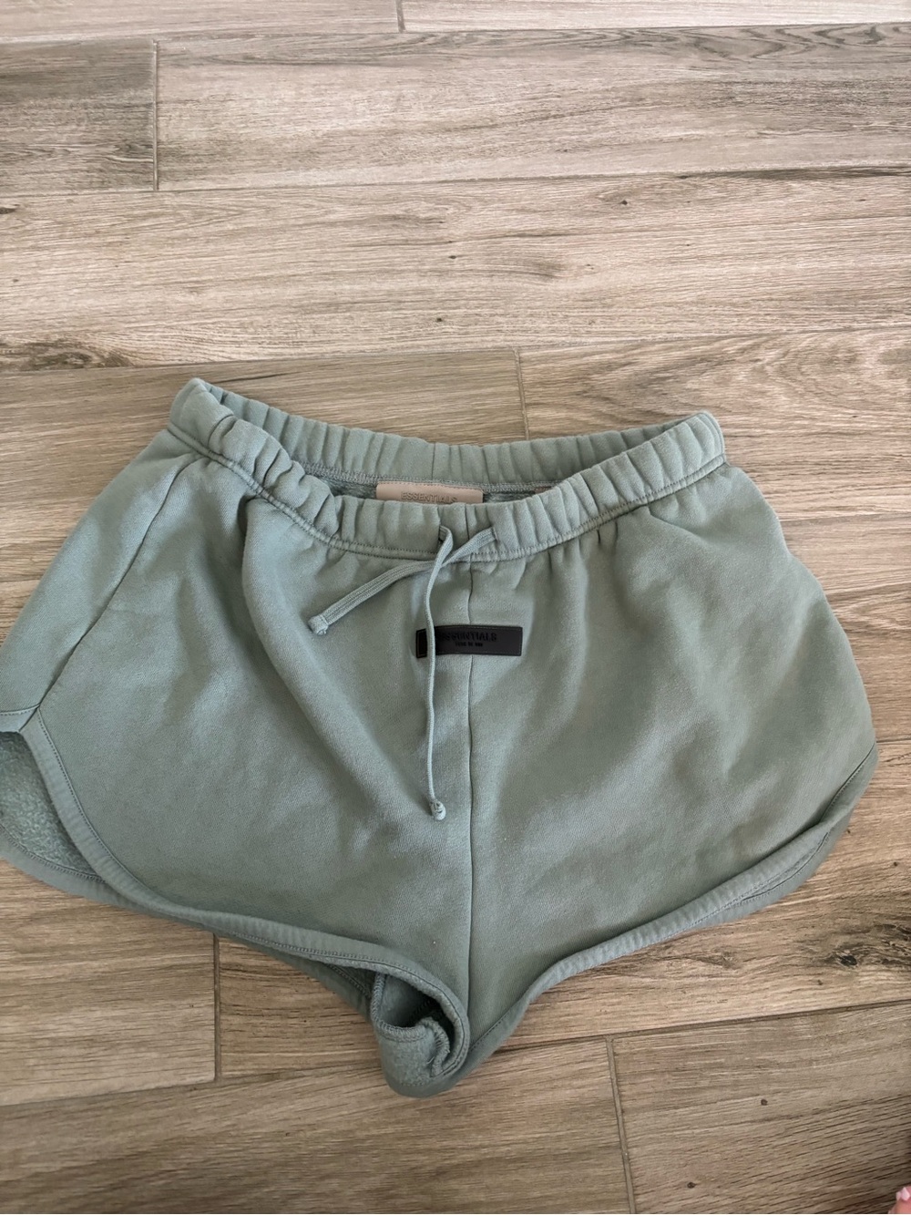 essentials sweatshorts